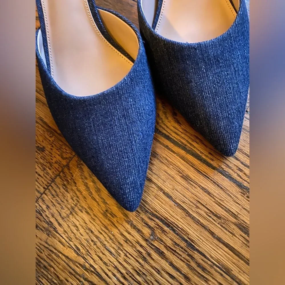Aqua Women's Elegant Black Pointed-Toe kitten Heels size 7.5